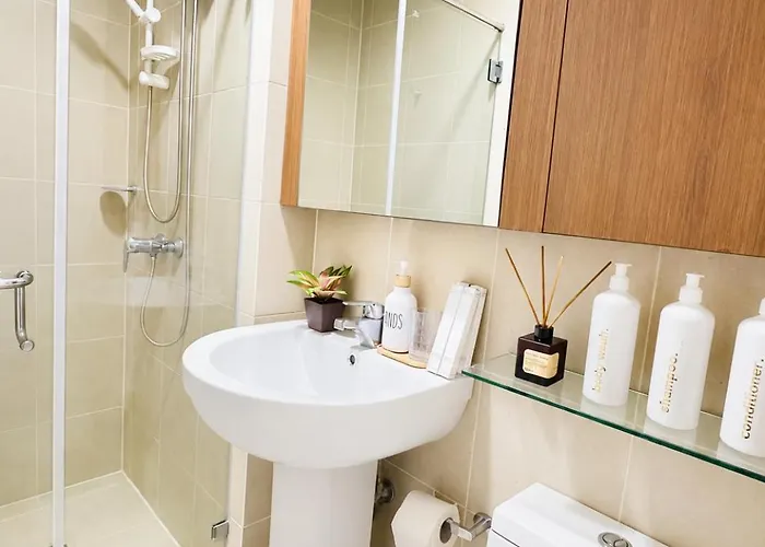 The Infinity Tower In Bgc, 2br View With Parking By Alex *